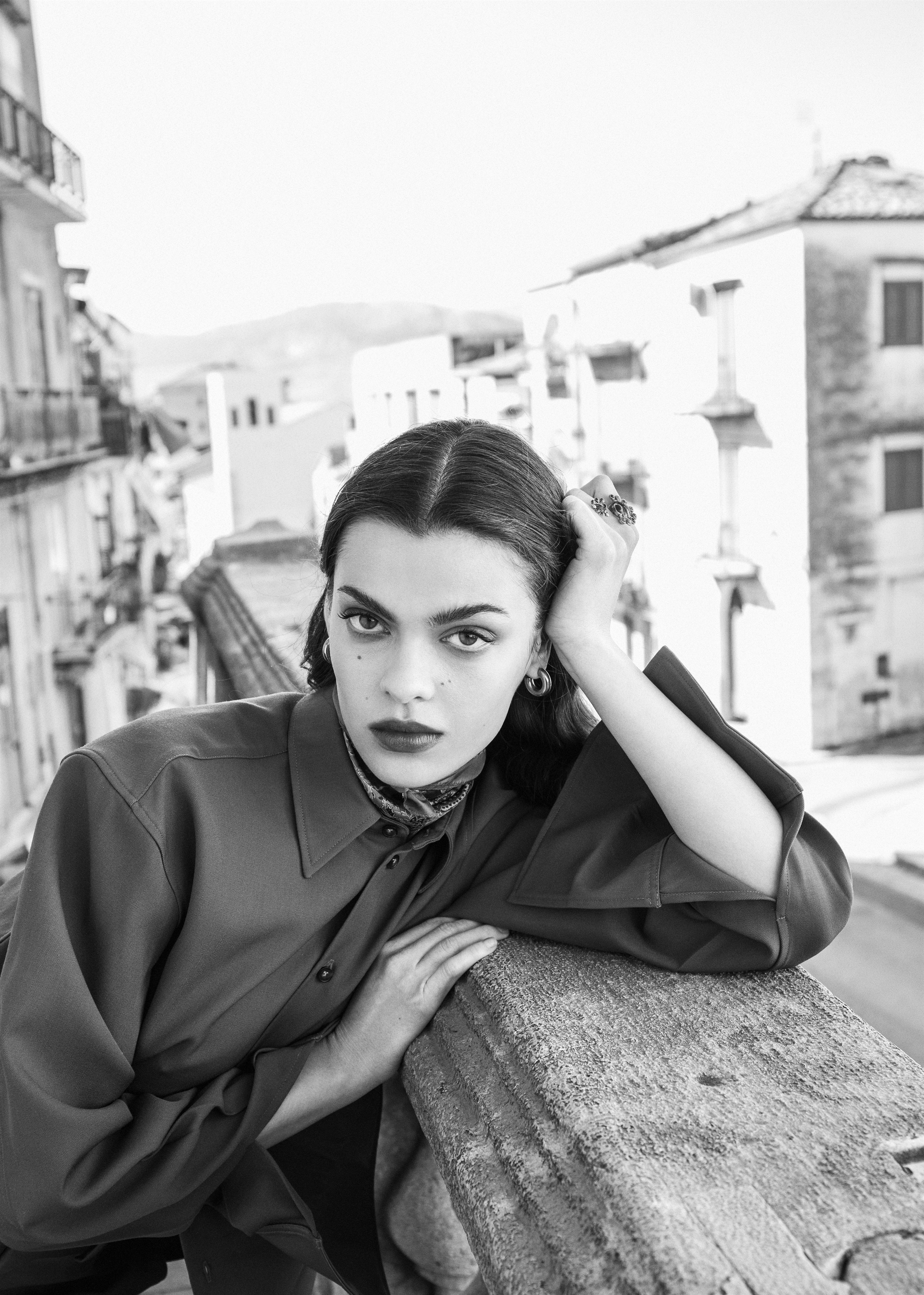 SILVIA OLTEANU photo
