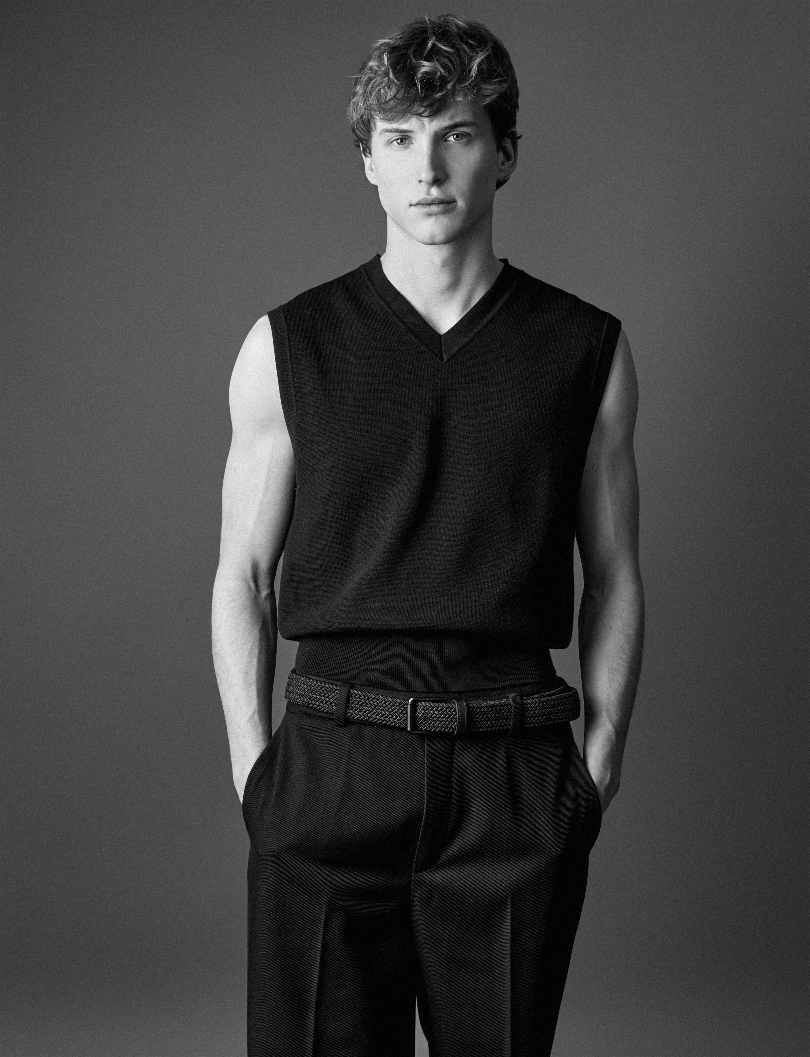 JAKOB CALVERT photo