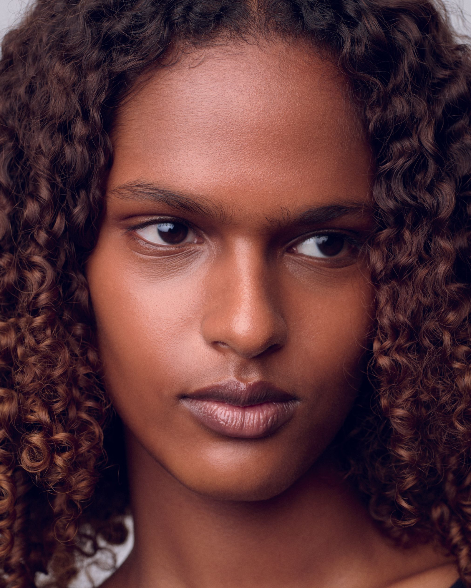 YUSRA SAEED photo