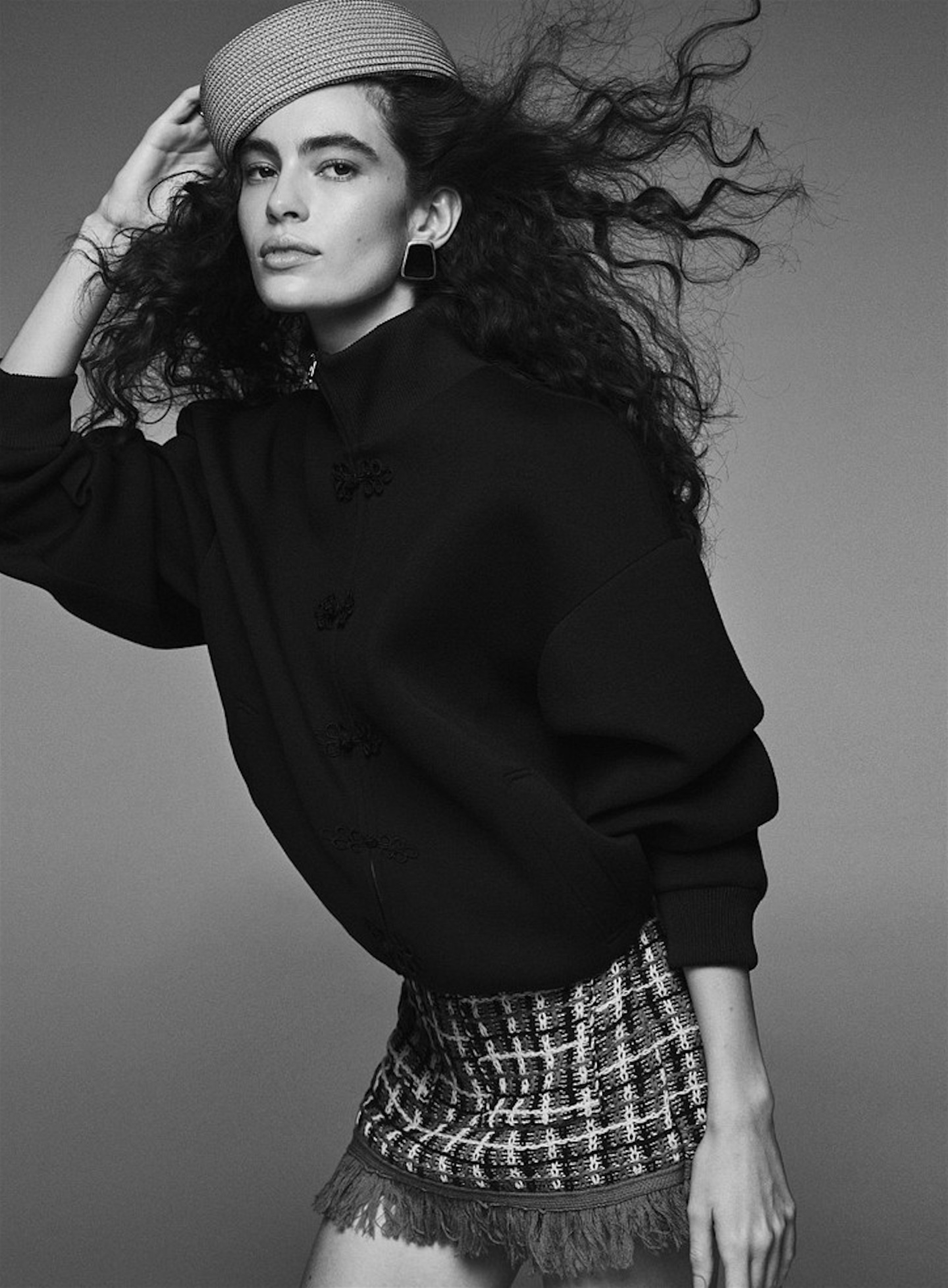 BELLA GONCALVES photo