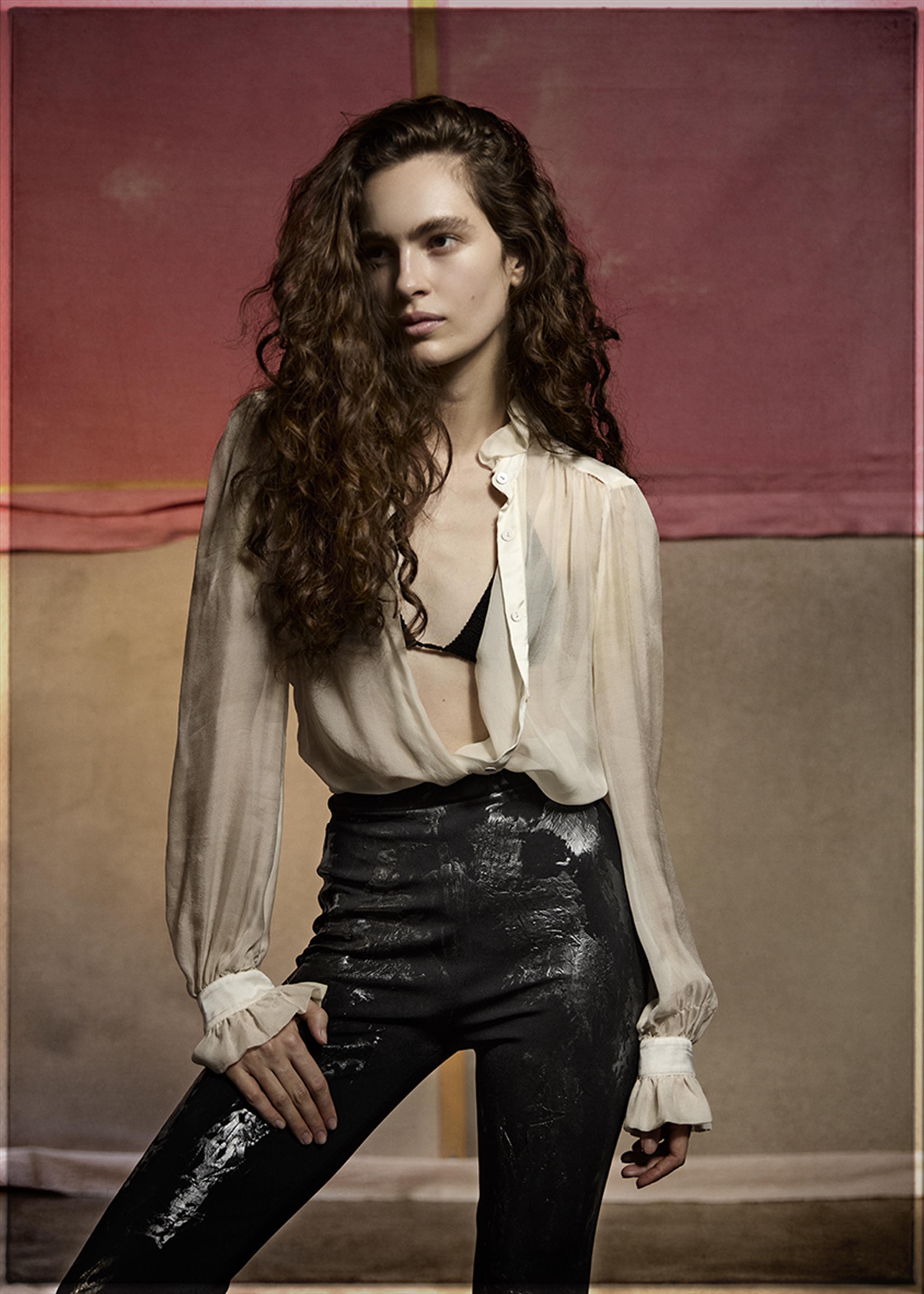 BELLA GONCALVES photo