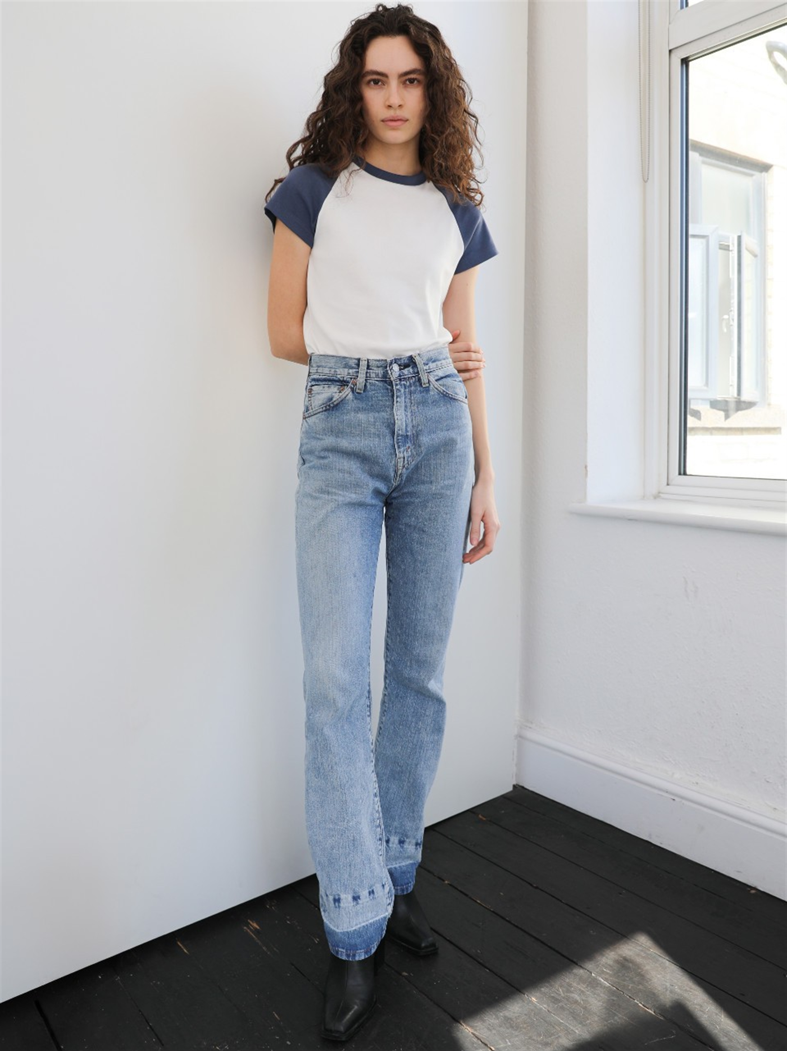 BELLA GONCALVES photo