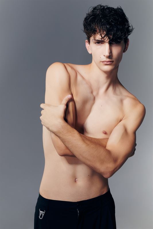 FELIPE TAVARES photo